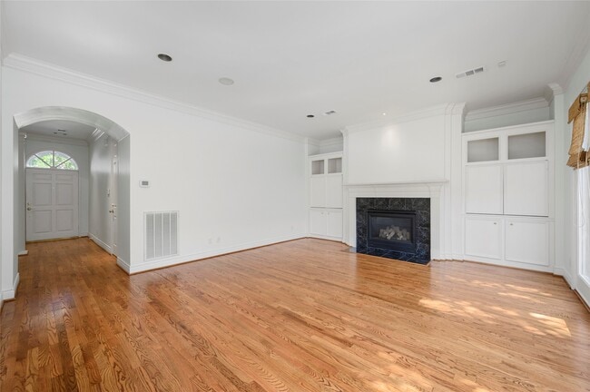 Photo - 4106 N Blvd Park