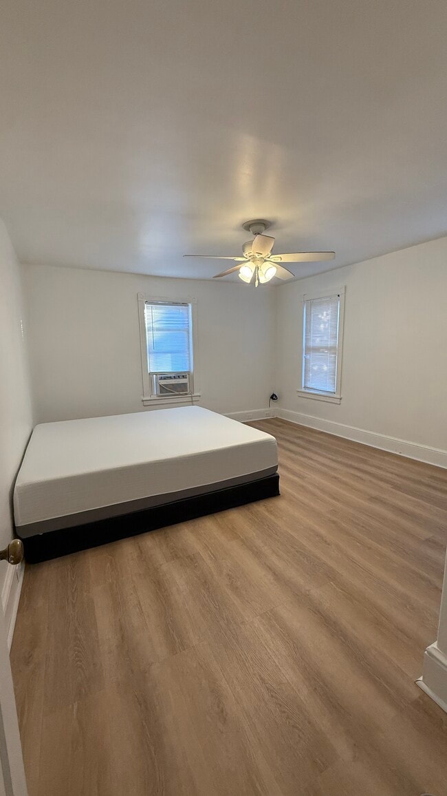 Photo - 322 Washington Ave