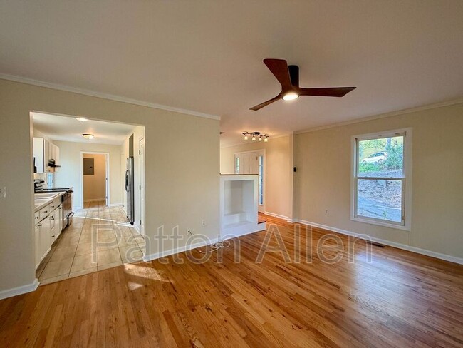Photo - 92 Westover Dr
