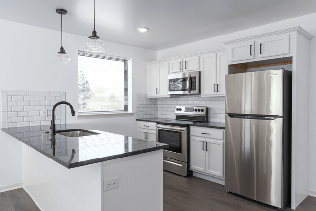 Building Photo - The Onyx Rental