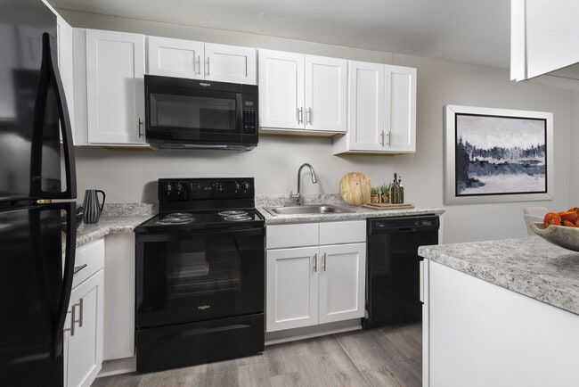 Photo - Chesapeake Pointe