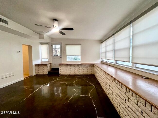 Photo - 1203 Madeline Dr Unit B