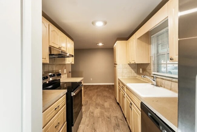 Photo - 1112 N Parsons Ave