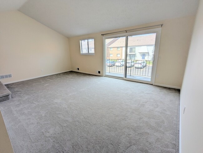 Photo - 8 High Gate Trl Unit 8