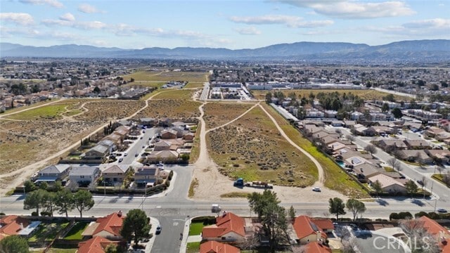 Photo - 43203 27th St W