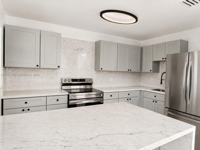 Photo - 3435 SW 91 Ave Unidad 0