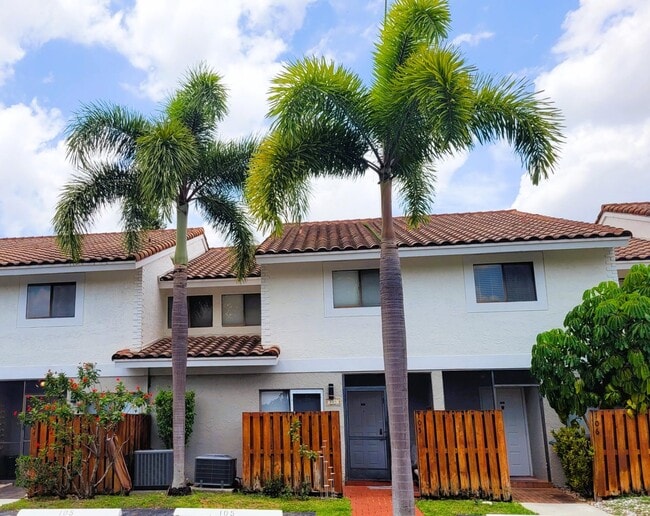 Photo - 7810 Lago del Mar Dr Townhome
