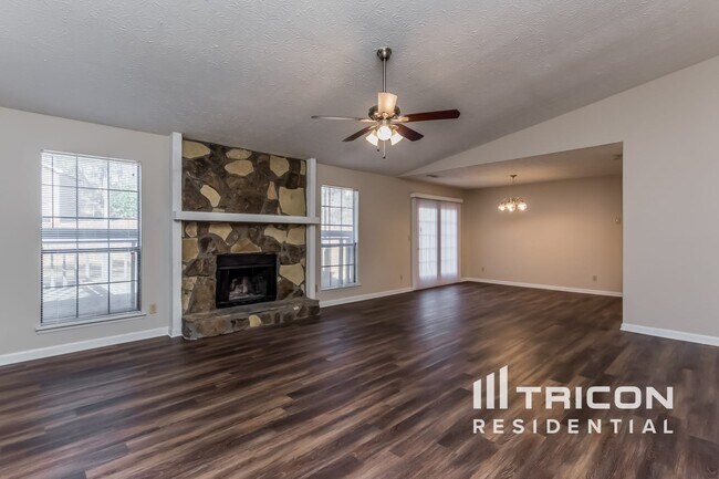 Photo - 3670 Riverchase Terrace