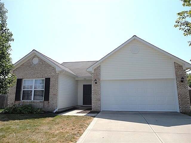 Building Photo - 9931 Lakefield Ln