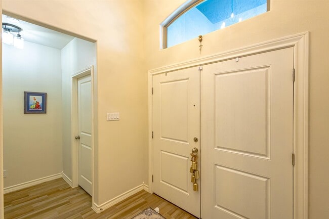 Photo - 514 Prado Dr