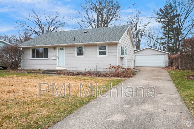 Building Photo - 1852 Winston Dr Rental