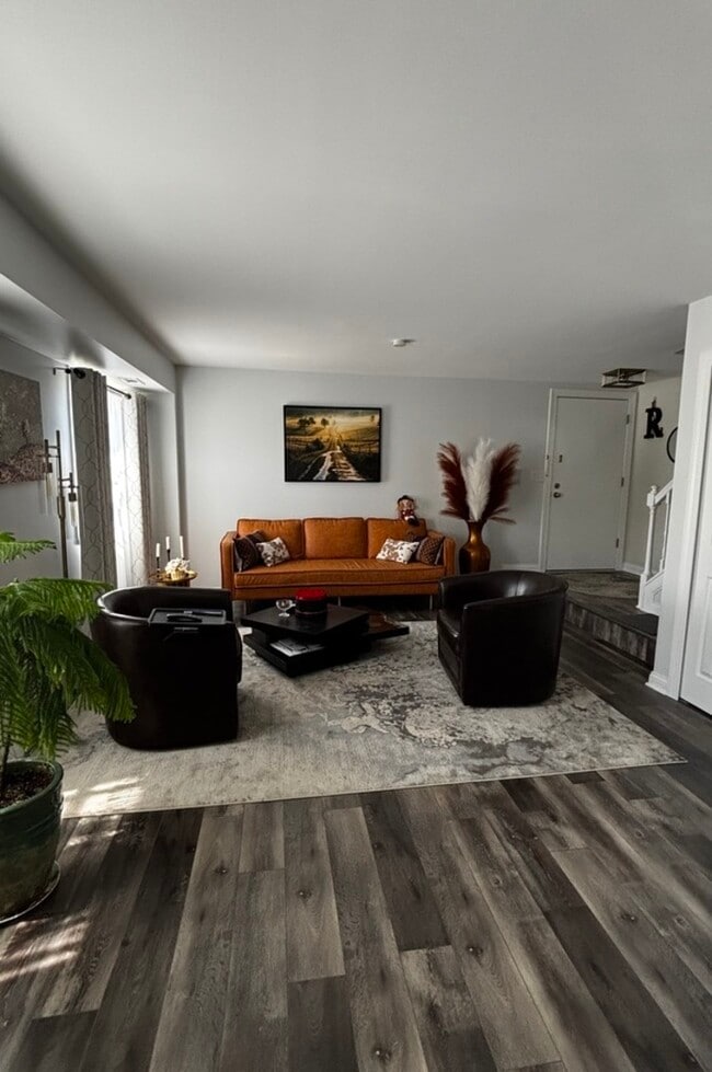 Photo - 353 S Whispering Hills Dr Unit B
