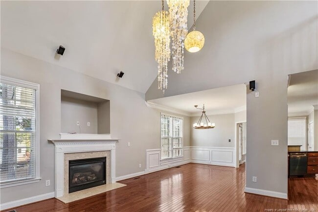Photo - 136 Cottswold Ln