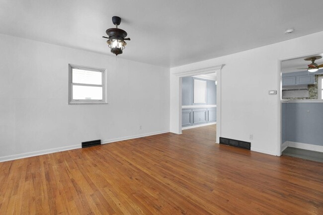 Photo - 1414 Shanley Dr