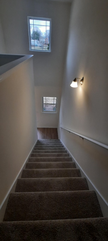 221 W Murphy St