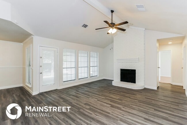 Photo - 2401 Cypress Dr