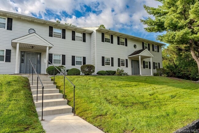 Photo - 8 Ivy Ct Unit B