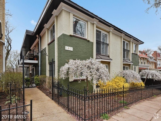 Building Photo - 1901 Ingleside Terrace NW Unit 102 Rental