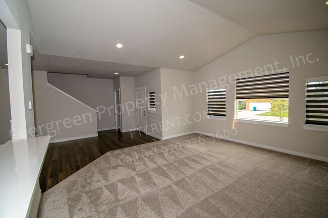 Photo - 298 E Chestnut St