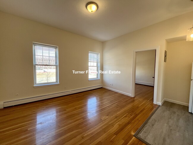 Photo - 140 North Beacon St Apartments