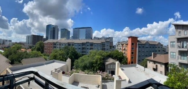 Building Photo - Piazza Novona - West Campus - Fabulously ... Unit Piazza Navona #606 Rental
