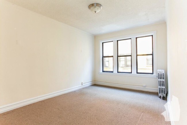 1530 N Kedzie Ave