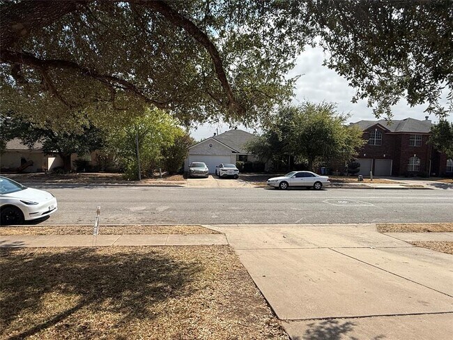 Photo - 808 Sunflower Dr