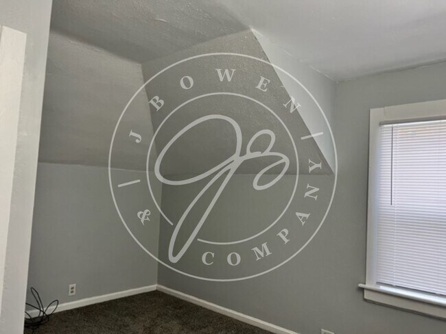 Photo - Beautiful 2 bedroom home in West Toledo