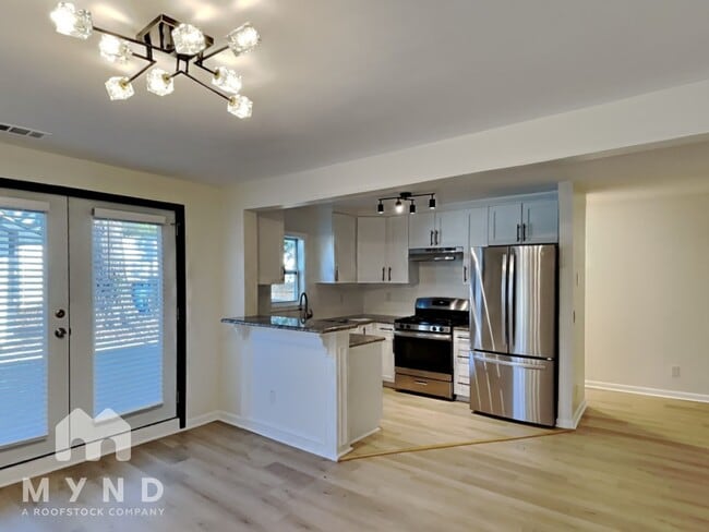 Photo - 2502 Barge Rd SW