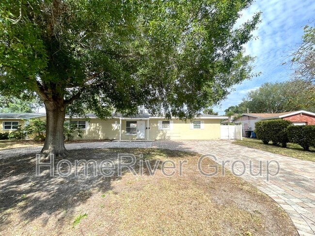 Building Photo - 7265 17th St N Rental