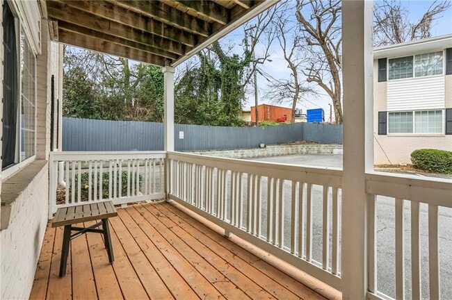 Photo - 1988 Wellbourne Dr NE Unidad 6