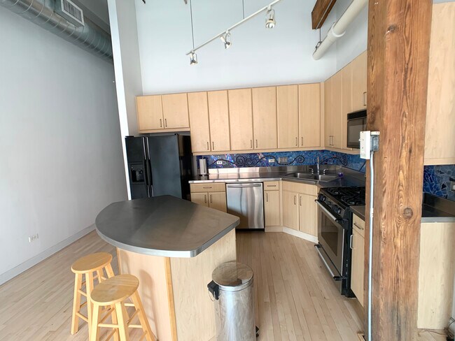 Photo - 1330 W Monroe St Unit 415