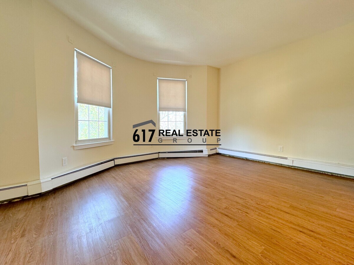 Photo - 58 S Huntington Ave Unidad 1