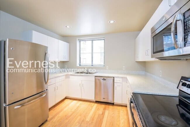 Photo - 930 Acoma St Unit 207