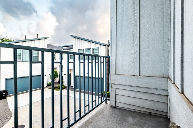 Photo - 621 Press St