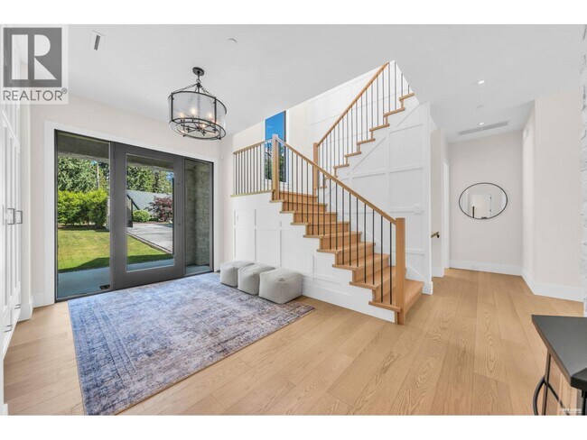 372 Moyne Dr
