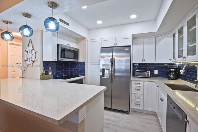 Photo - 3505 S Ocean Dr Unit 817