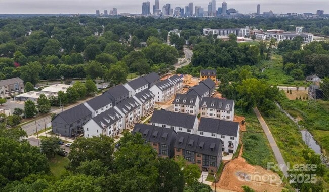 Photo - 2615 Rozzelles Ferry Rd