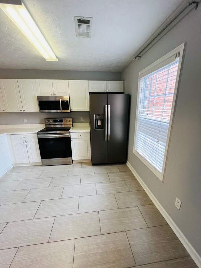 Photo - Donahue Crossing Condos, Unit 403 Unit 403