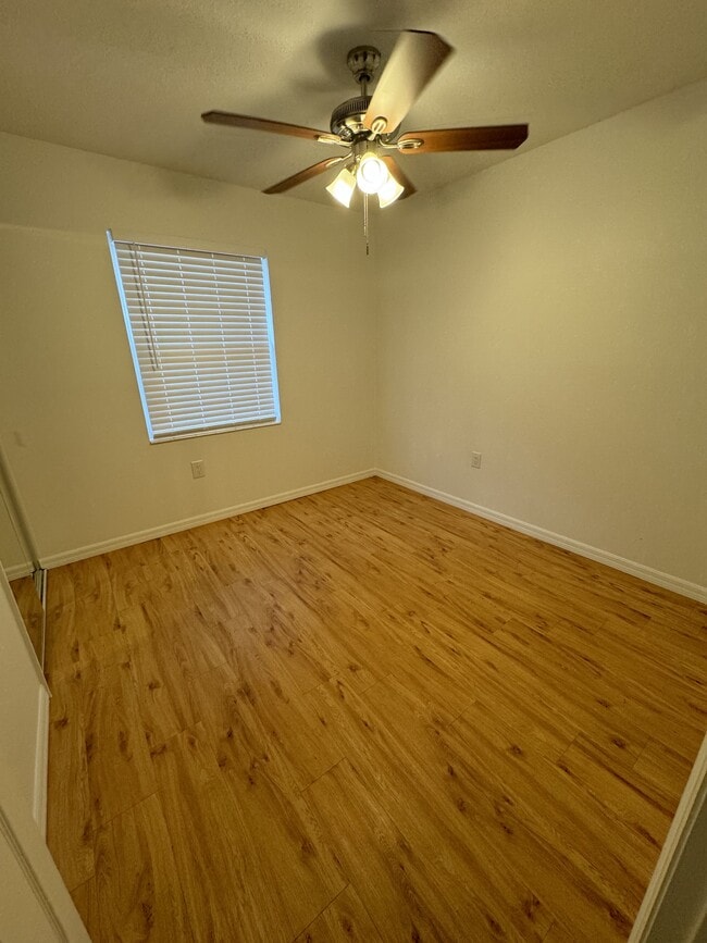 Photo - 34 E Azalea Cir