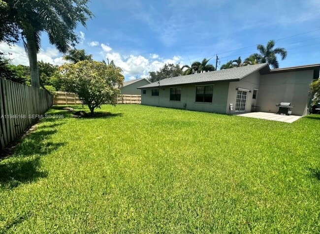 Photo - 9330 SW 170th St