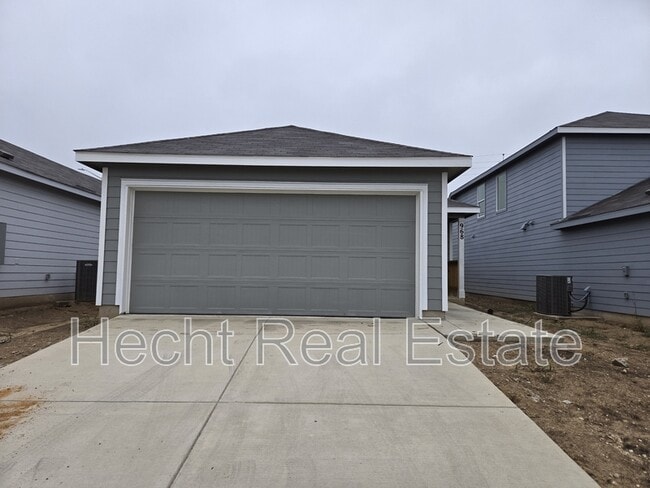 Building Photo - 968 Creek