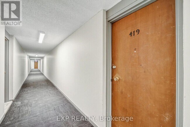 Photo - 41 Sutherland St W Unit 419