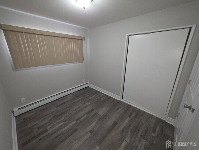 17 Colton Rd