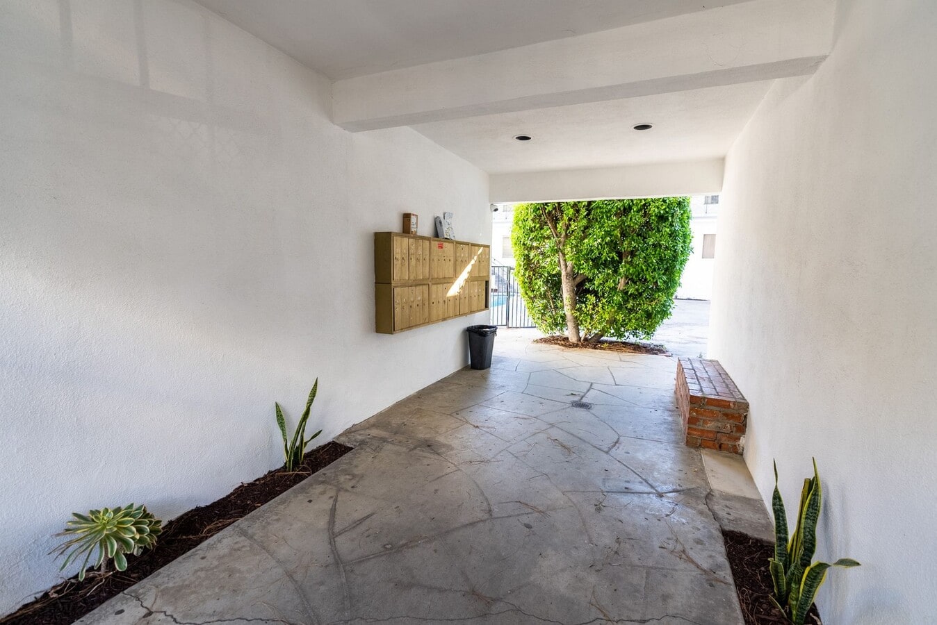 Photo - 7044 Lanewood Ave