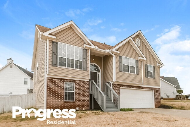 Photo - 553 Ransom Way