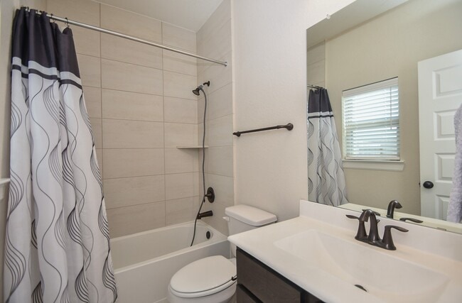 Photo - 4007 Centre Glen Dr