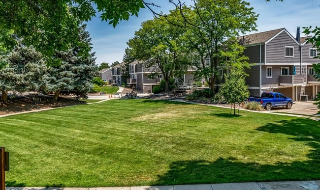 2 bedroom master suites,2 bathrooms! 1 car... - 2 bedroom master suites,2 bathrooms! 1 car... Townhome