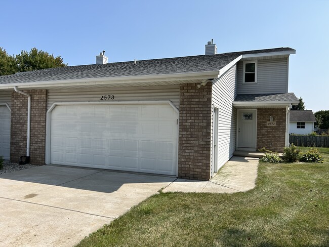 Photo - 2573 Bellevue St Townhome