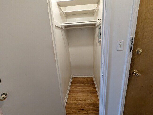 941 Merton Rd Unit 25